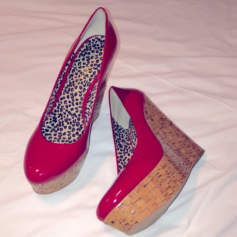 JESSICA SIMPSON SIZE 10 RED PATENT LEATHER WEDGES